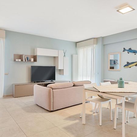 וירג'יו Levante Appartamento Di Pregio, Terrazza E Vista Panoramica Sul Mare E La Citta מראה חיצוני תמונה